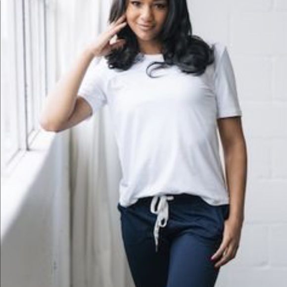 zyia Tops - Zyia Active white tee